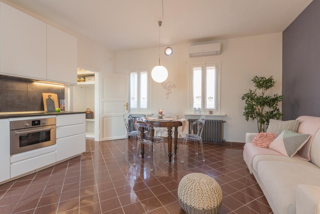 Palazzo Spada - Attico Con Terrazza Vista Fiume In Centro Codigoro Buitenkant foto
